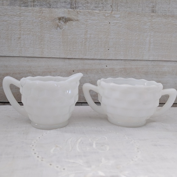 Fostoria Dining Vintage Fostoria Milk Glass Cream And Sugar Set